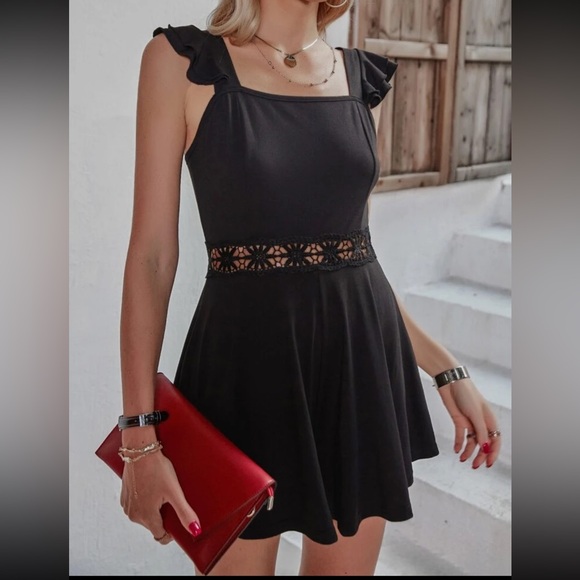 NWOT Black Lace & Ruffle Romper Size Small - Picture 9 of 12